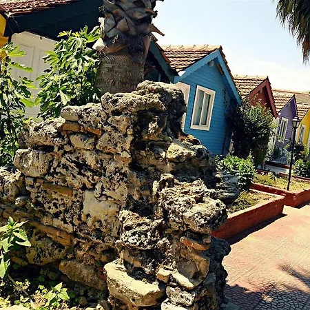 Hotel Cuba Side